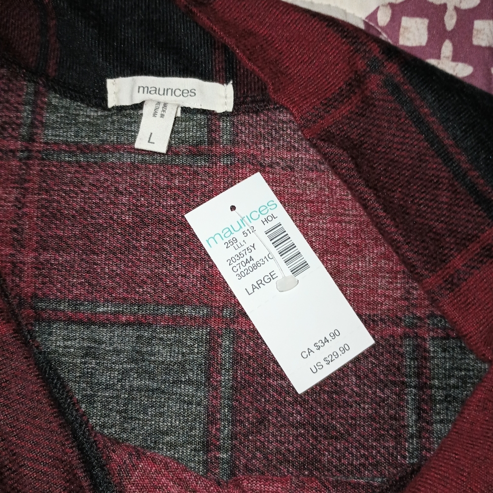 Shirt - Picture 3 of 4